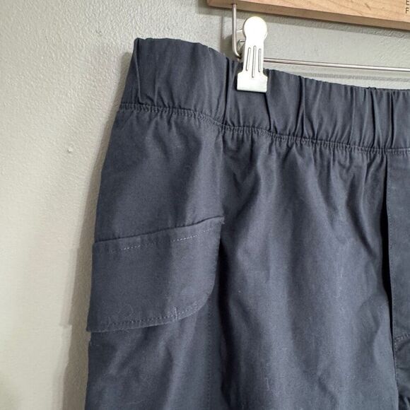 Mountain Hardware black elastic waist shorts size XL - Picture 3 of 6